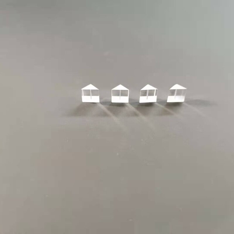 Prism 5 * 5.5*5.5 mm Right Angle Optical Grade Glass Element Total Reflection Rhombus Lens Processing Customization