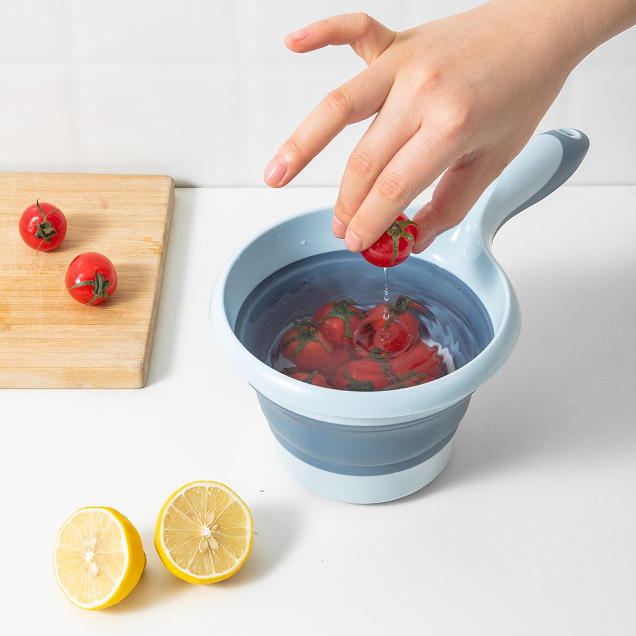 Long Handle Folding Water Spoon Kitchen Thickened Plastic Water Scoop Children Baby Shower Washing Tools