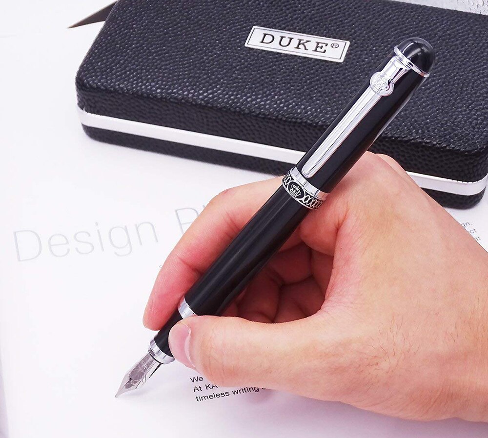 Duke D2 Zwart Zilver Clip d2 Medium Nib Vulpen met 1pc Kalligrafie Fude Gebogen Nib Verwisselbare Set voor schrijven Praktijk: Only Medium Nib Pen / No Gift Box