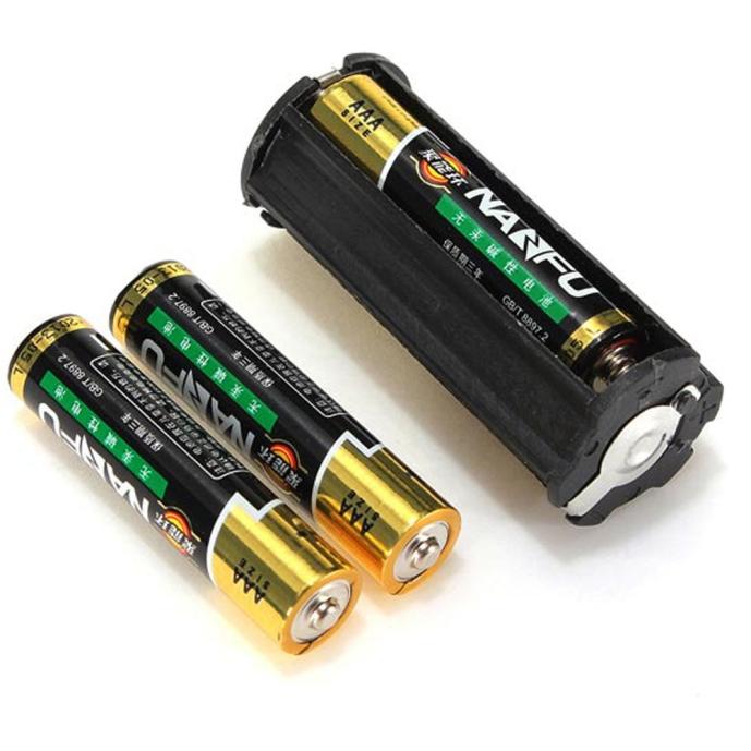 Battery Holder Black Cylindrical Battery Adapter Case Hold 3 Standard AAA Batteries For Flashlight Lamp