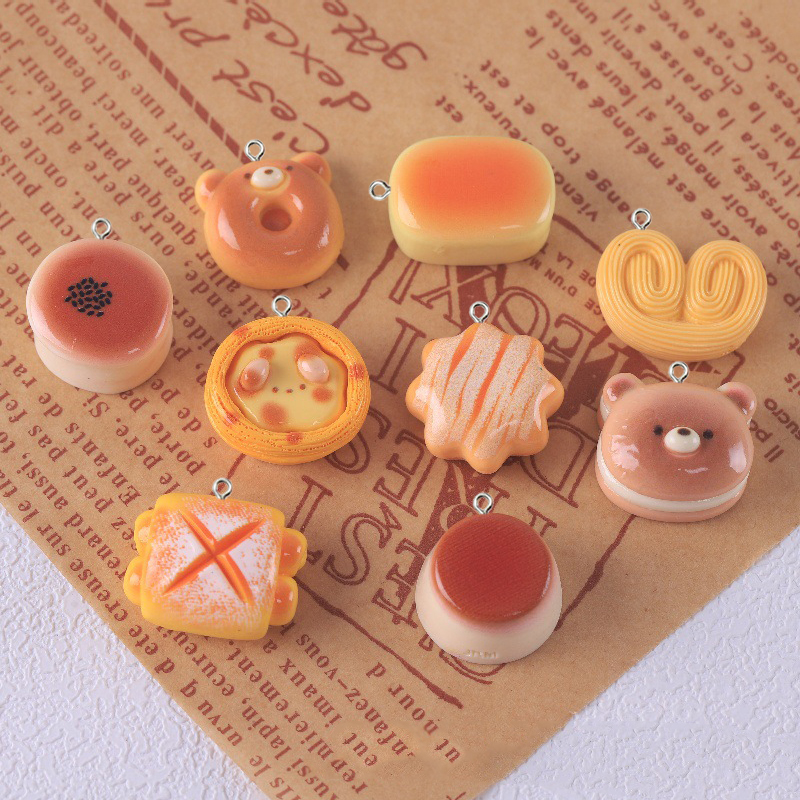 10 Uds. De bonitos dijes de resina con forma de pan, oso, conejo, forma de Animal, galletas tostadas, colgantes para pendientes, llaveros, fabricación de joyería DIY: Color oro puro