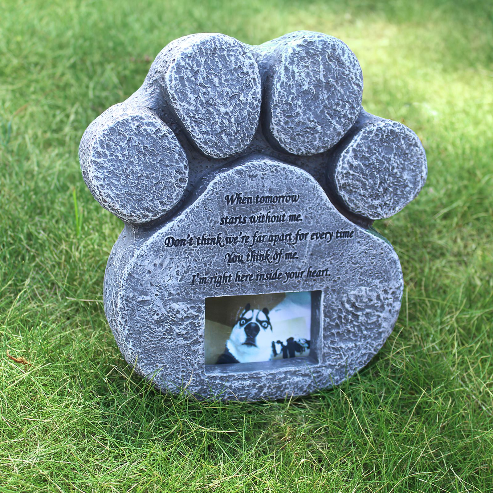 Pet Memorials Stone Dog Paw Shaped Tombstone Pet Remembrance Mark Realistic Outdoor Pet Grave Stone Memorial Stone Pet tombstone