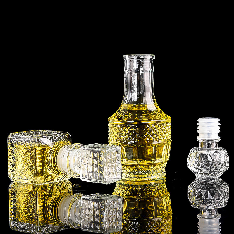 1 buc 50ml sticle mici transparente goale de whisky, vin, sticle mini de alcool din sticlă cu capac cu filet, decantor de whisky
