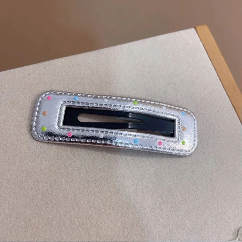 Horquillas plateadas de PU Y2K, pinzas para el cabello de varios estilos, estrellas BB, horquillas con Clip, pasador lateral bonito, accesorios para el cabello para mujer: Rojo