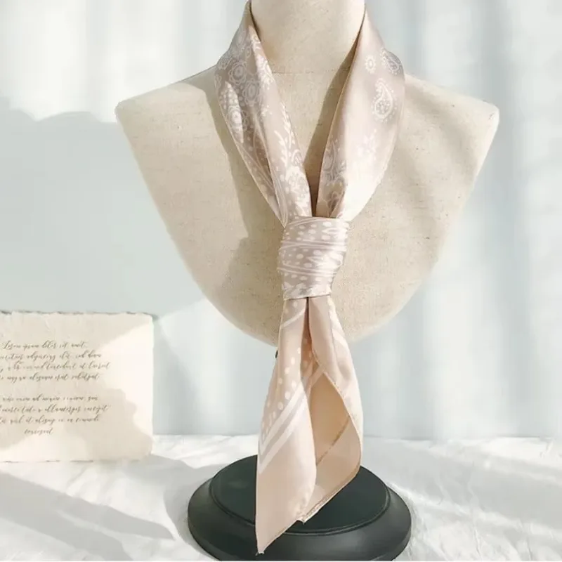 Bufanda de mujer de 70cm, pañuelo negro de Hip Hop, pañuelo con estampado de Paisley, Hijab, diadema para la muñeca, bufandas cuadradas, pañuelo estampado