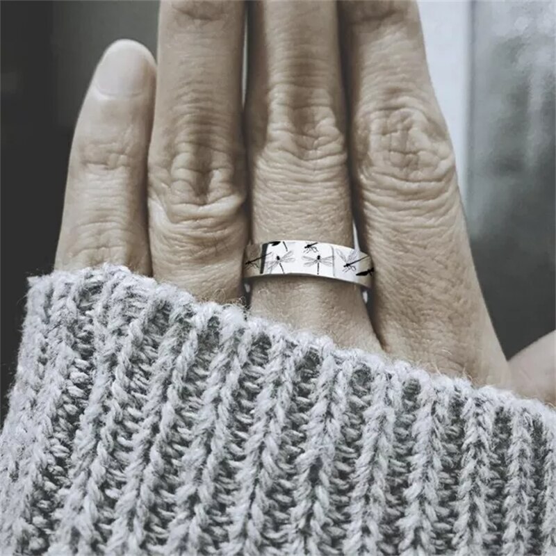 Dames Leuke Retro Graveren Libel Vlinder Brief Ring Hip Hop Gothic Party Ring Vrouwelijke Sieraden