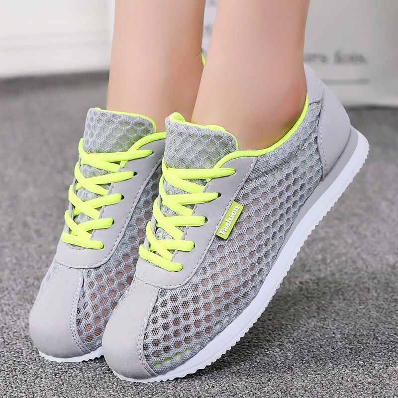 Billige kvinner tennissko pustende joggesko kvinnelige joggesko sportssko tenis feminino chaussure jenter merke joggesko mujer