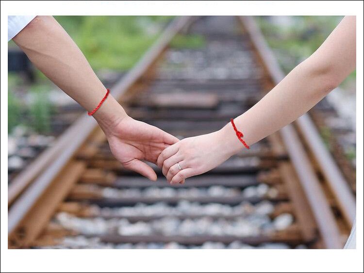 Neue Wrap Armbänder Rot Schwarz Die Seil Armband Glück Rot Schwarz Handgemachte Seil Armband für Frauen Männer Paar