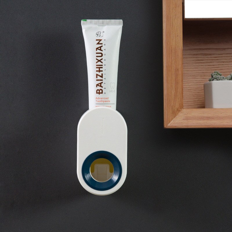 Guret vægmonteret tandpastaeklemme til tilbehør til badeværelset automatisk tandpasta dispenser tandbørsteholder aftagelig hylde: Hvide mørkeblå