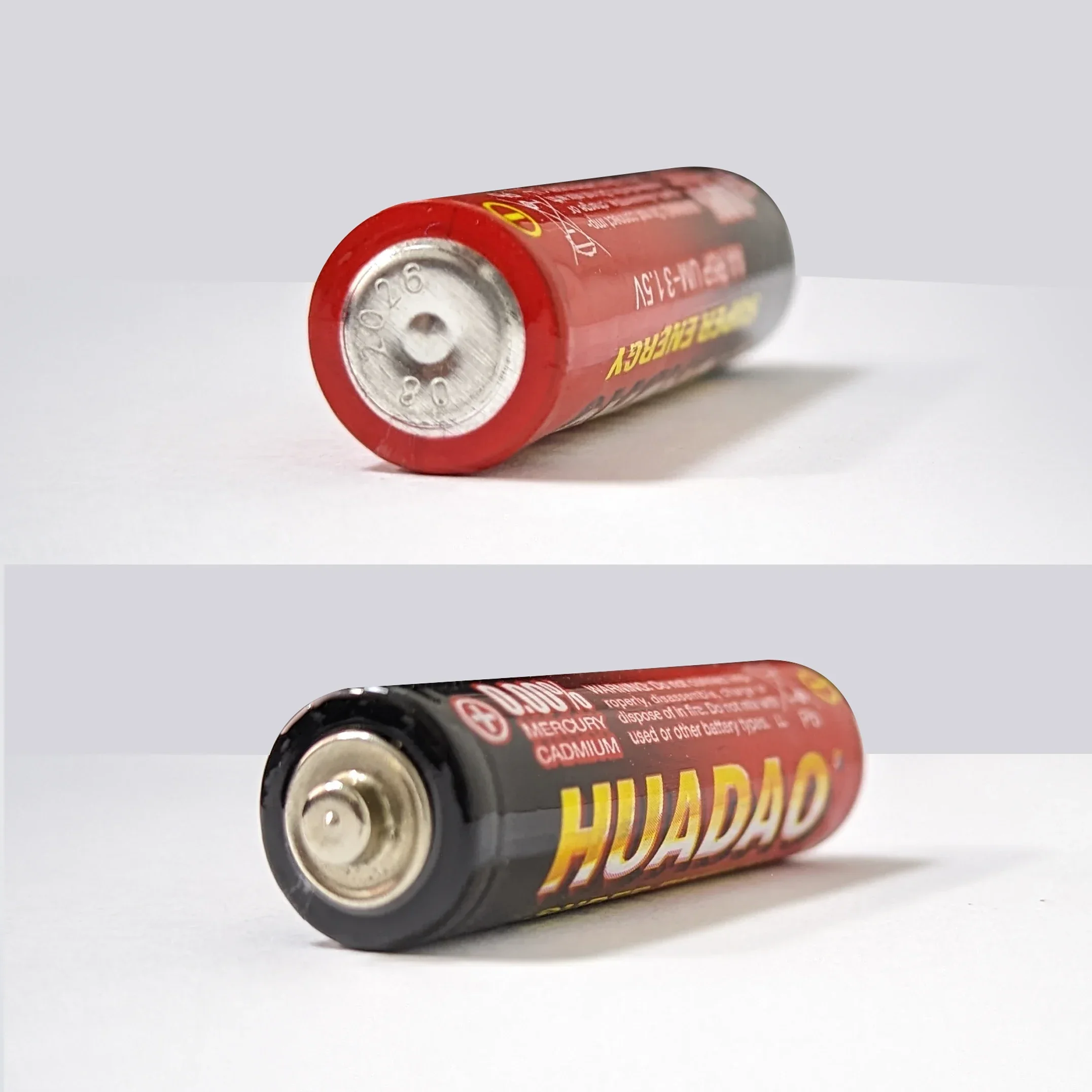 Batería alcalina AA de 1,5 V desechable utilizada para calculadoras, relojes, linternas, radios, ratones, reproductores de MP3, luces LED