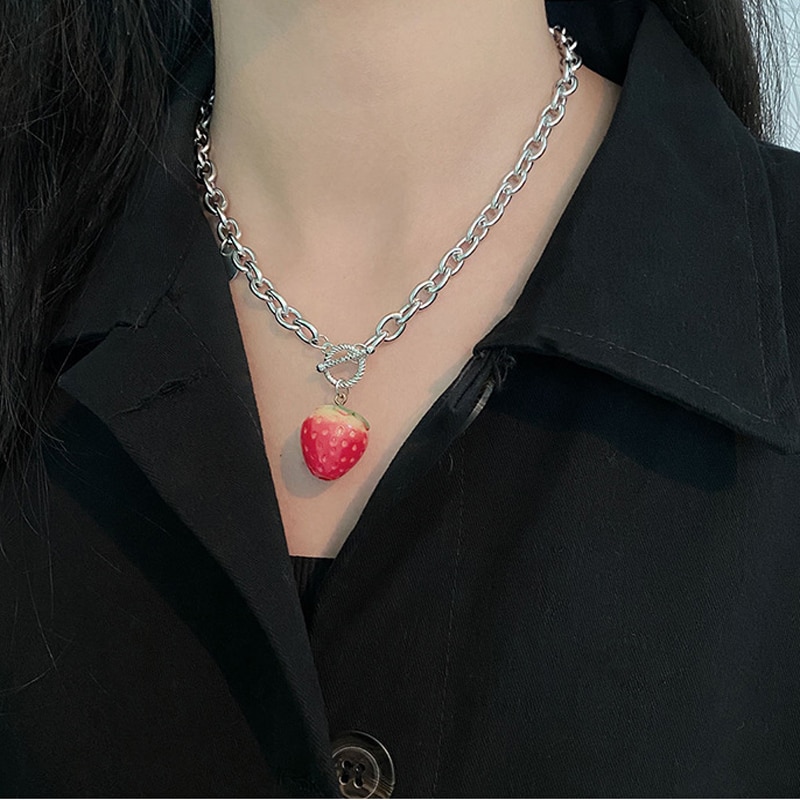 Cute Strawberry Shape Pendant Necklace For Women Girl Lovely Simulation Fruit Choker Necklace Statement Trendy Jewelry