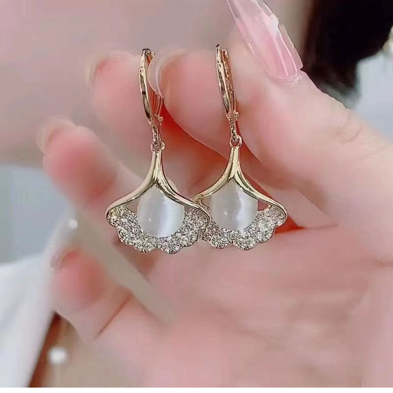 Korean Zircon Water Earrings for Women Shiny Crystal Long Pendant Dangle Earring Girls Wedding Party Jewelry: dark green