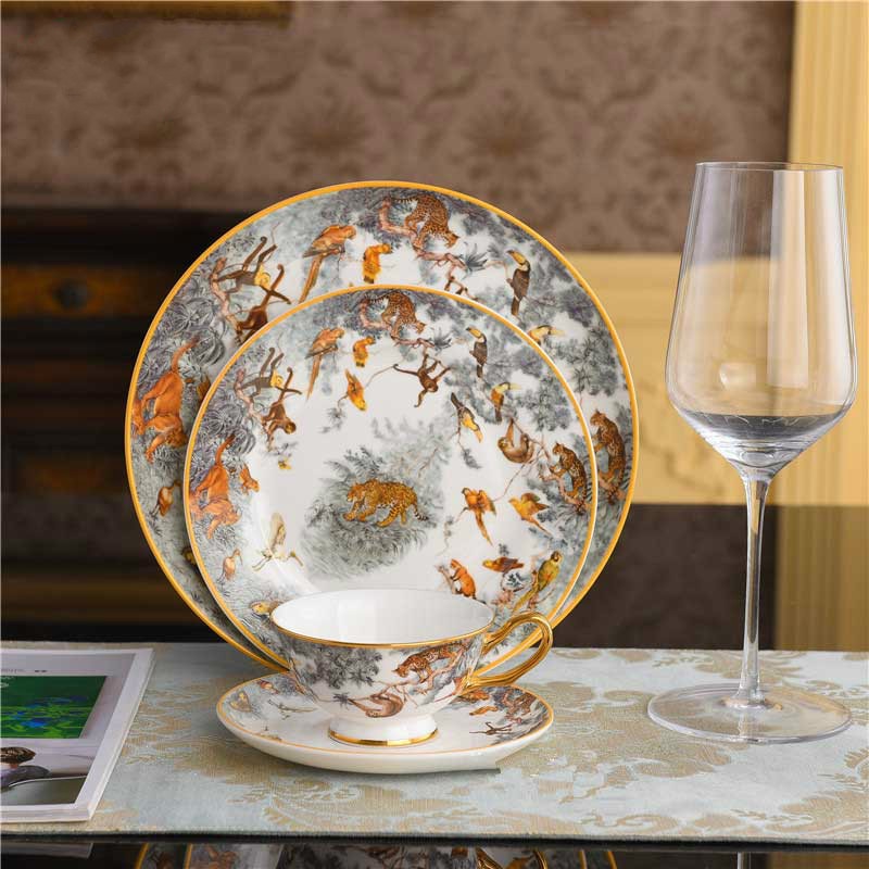 Porcelaine de luxe équatoriale Jungle assiette céramique animaux plats à collectionner vaisselle tigre tasse gâteau support plateau Europe décor à la maison