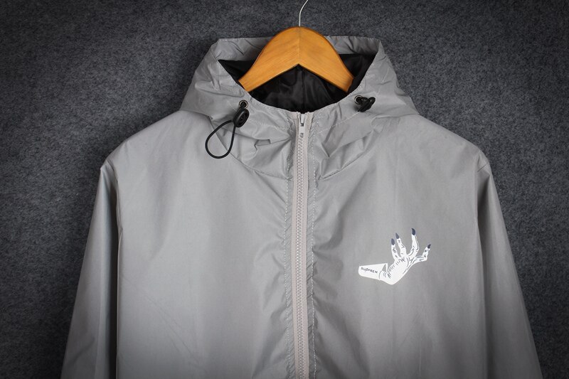 PRIMAVERA/otoño mano flores hombres cortavientos chaqueta reflectante casual hip hop harajuku streetwear noche brillante Abrigo con capucha