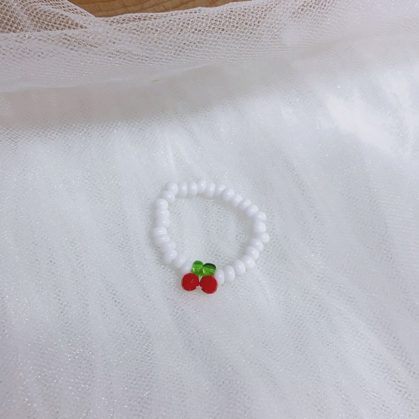 Donarsei zdobione paciorkami w stylu Boho Red Cherry naszyjnik dla kobiet śliczne Handmade owoce małe koraliki Chokers naszyjniki biżuteria Boho: white ring