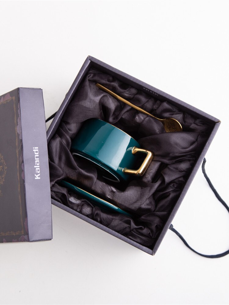 Ceramic Luxury Coffee Cup With Spoon European Coffee Cup And Saucer Kubki Ceramiczne Vintage Coffee Tea Coffe Mug FF70C4