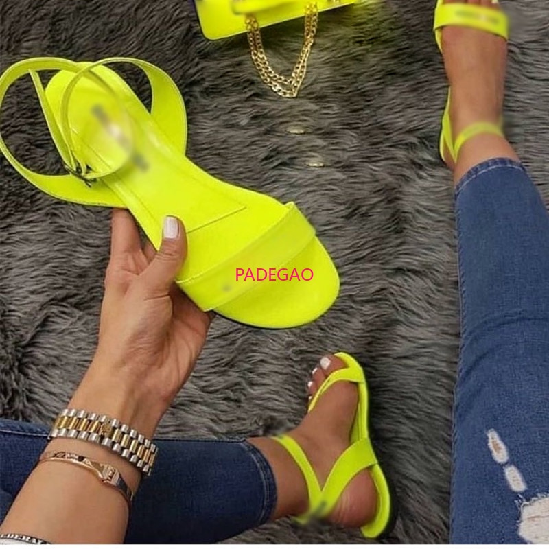 Europa sommar dam sandaler neon tofflor platta skor tofflor whosale dam sandaler