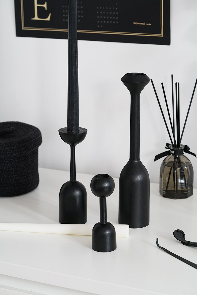 Zwarte houten kaarsenhouder zwarte kaarsenhouder