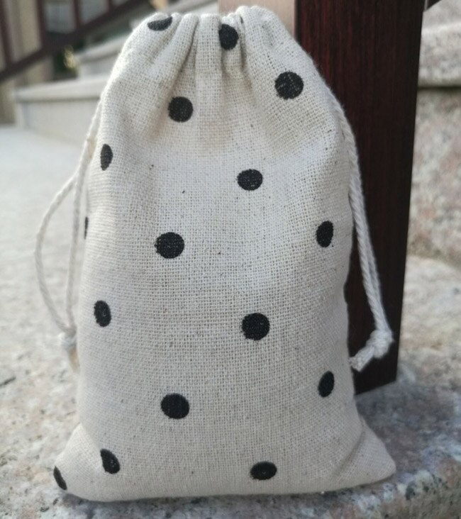 Bolso para joyería de de lino con puntos negros 8x10cm 9x12cm 10x15cm 13x17cm paquete de 50 bolsas de embalaje de yute para dulces para fiestas de cumpleaños y bodas