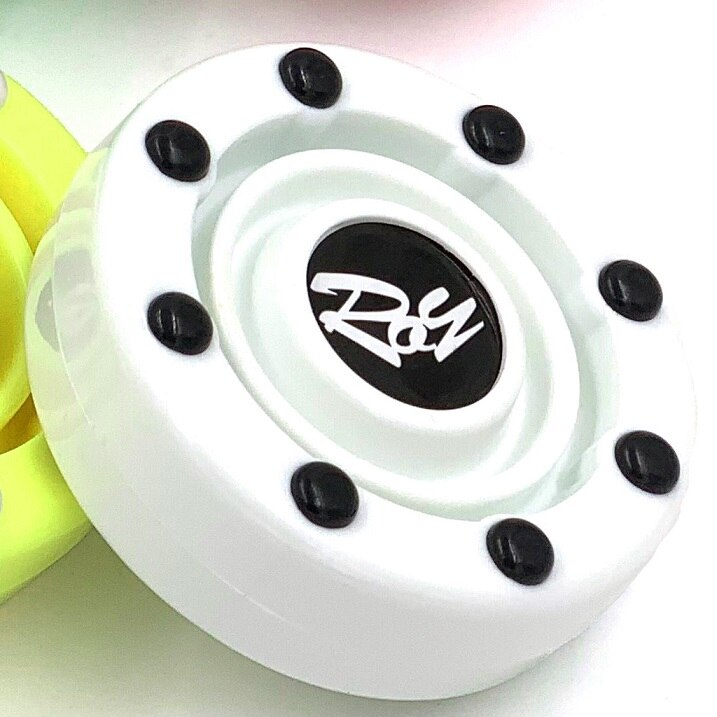 2 sztuk hokej na lodzie Puck kryty Polak rolki piłka hokejowa dobrej jakości piłka hokejowa s sprzęt sportowy ulica/wałek hokej Puck: biały