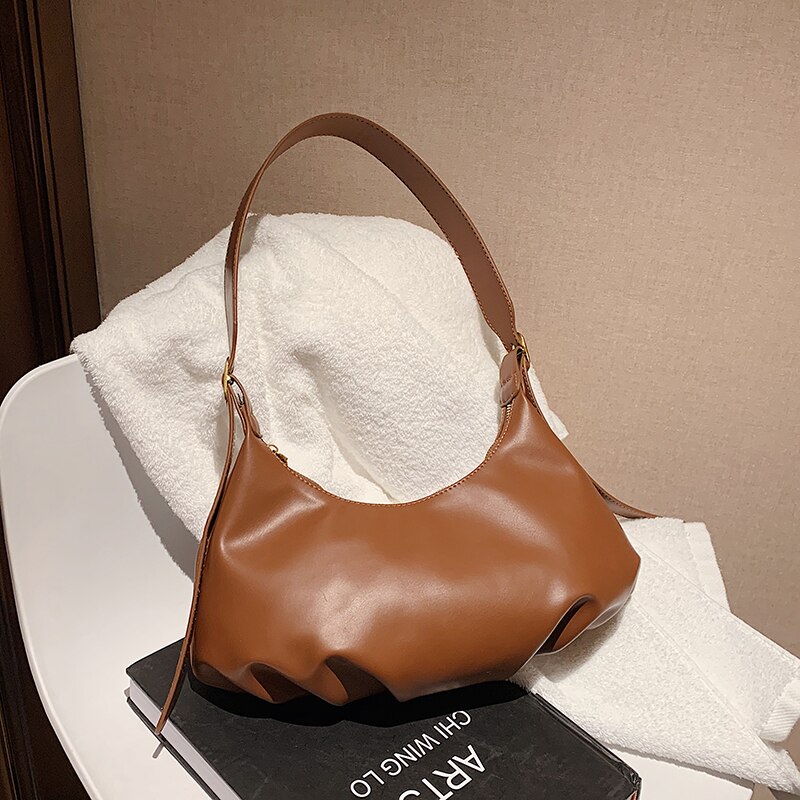 årgang kvinnelig tote dumplings pu lær kvinners veske med høy kapasitet skulderveske: Brun
