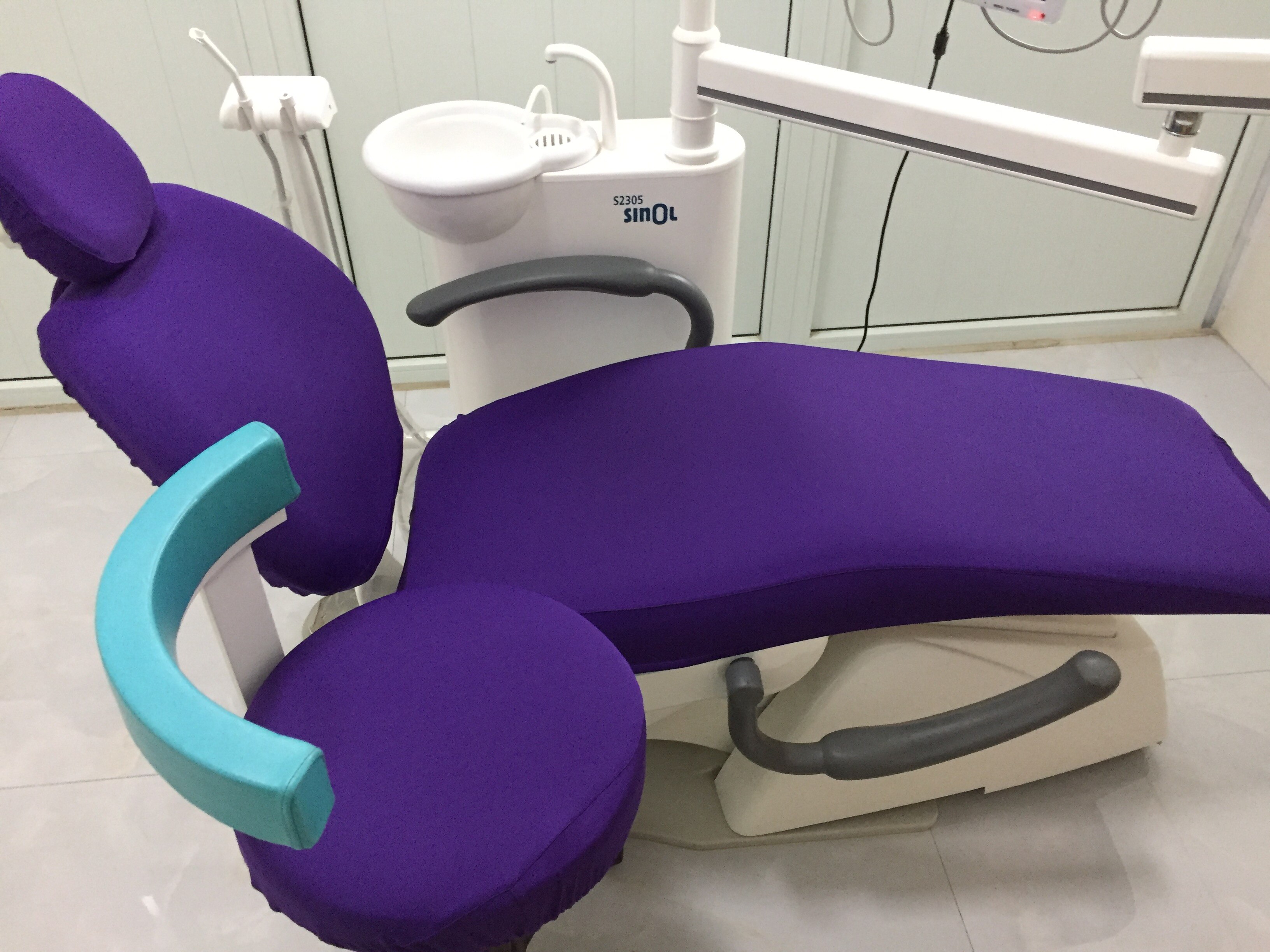 Funda de tela para silla de dentista, Protector de taburete, mangas lavables, respaldo morado oscuro