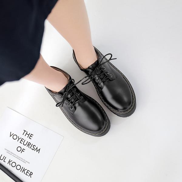 Scarpe Da Donna Con Tacco A Spillo E Plateau – Punteria Tonda, Pelle Verniciata, Nero