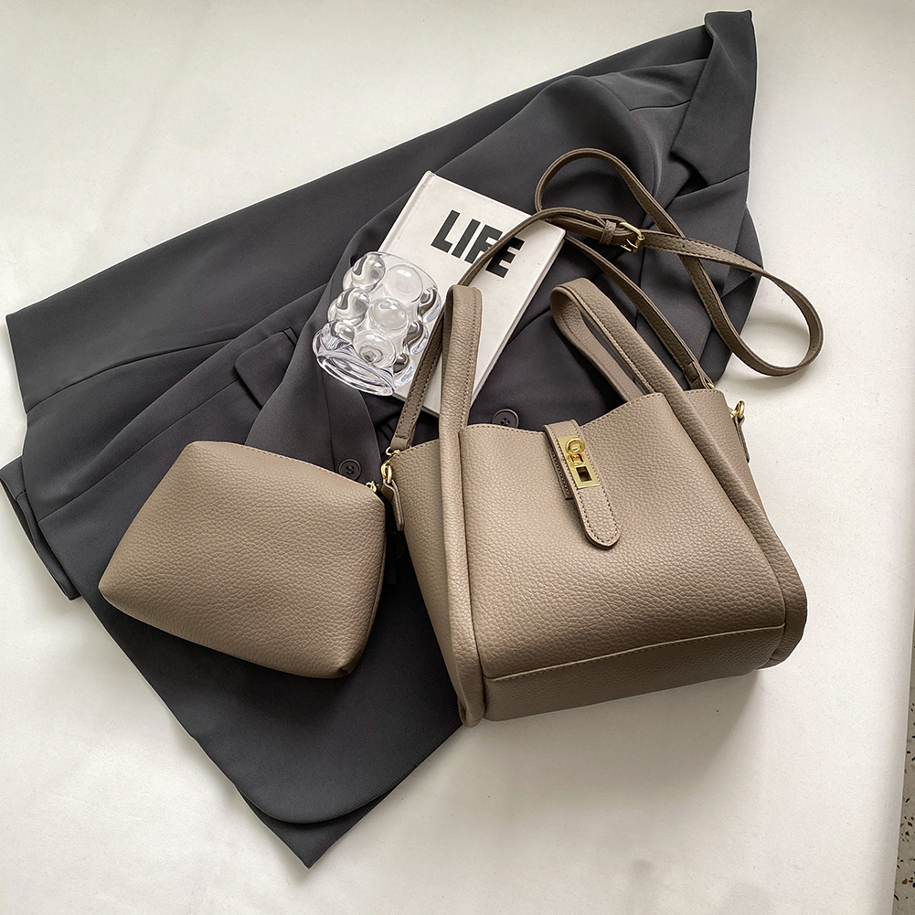 Eimertasche für Damen, Umhängetasche mit Magnetverschluss, PU-Leder, mit Innentasche, Korbtasche, Handtasche für Arbeit, Reisen: Schwarz