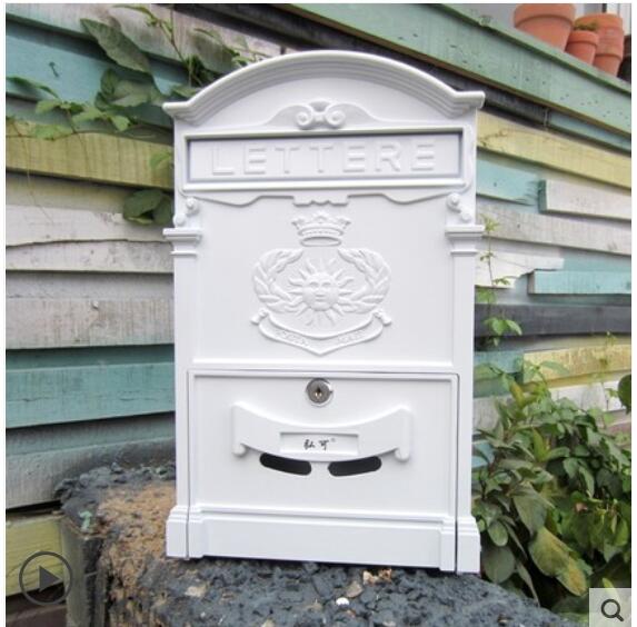 Lockable Secure Mail Letter Post Box Vintage Metal Mail Box Garden Ornament Retro wall-mounted Mailbox CW238: 11