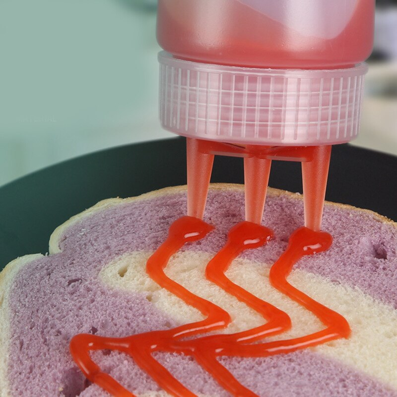 360ml Squeezing Bottle With 3 Hole Sauce Vinegar Oil Ketchup Gravy Cruet Condiments Dispenser K888