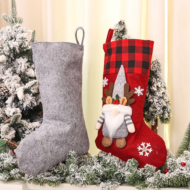 Kerst Kousen Met 3D Kerstman, 2 Pack Haard Kerstboom Opknoping Kousen Voor Familie Decoratie