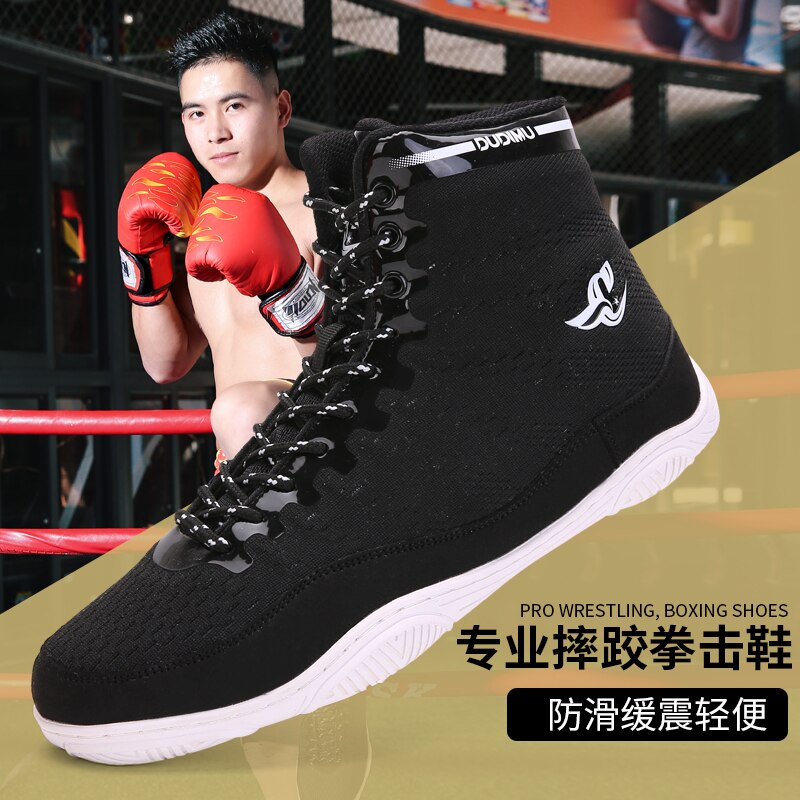 Boxing Shoes Men Light Weight Wrestling Sneakers Comfortable Boxing Sneakers Big Size 37-46 Anti Slip Flighting Shoes for Men