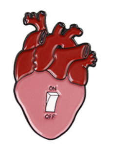 Cartoon Fun Hart Modeling Emaille Broche Oceaan Walvis Spray Bloem Vlinder Liefde Ogen Tekening Schakelaar Legering Badge Pin Sieraden: Style 9