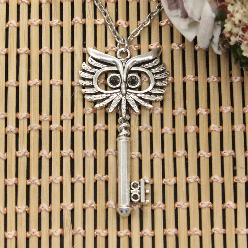 Pendentif tibétain en forme de hibou, couleur argent, ras du cou, breloque courte et longue, bijoux faits à la main, prix d&#39;usine, nouvelle: cross chain / 80cm