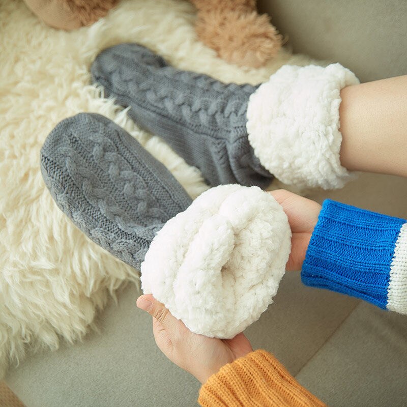 Winter Thick Warm Fluffy Floor Socks For Women Sneakers Kawaii Acrylic Cotton Wool Non-Slip Red Christmas Snow Slippers Socks