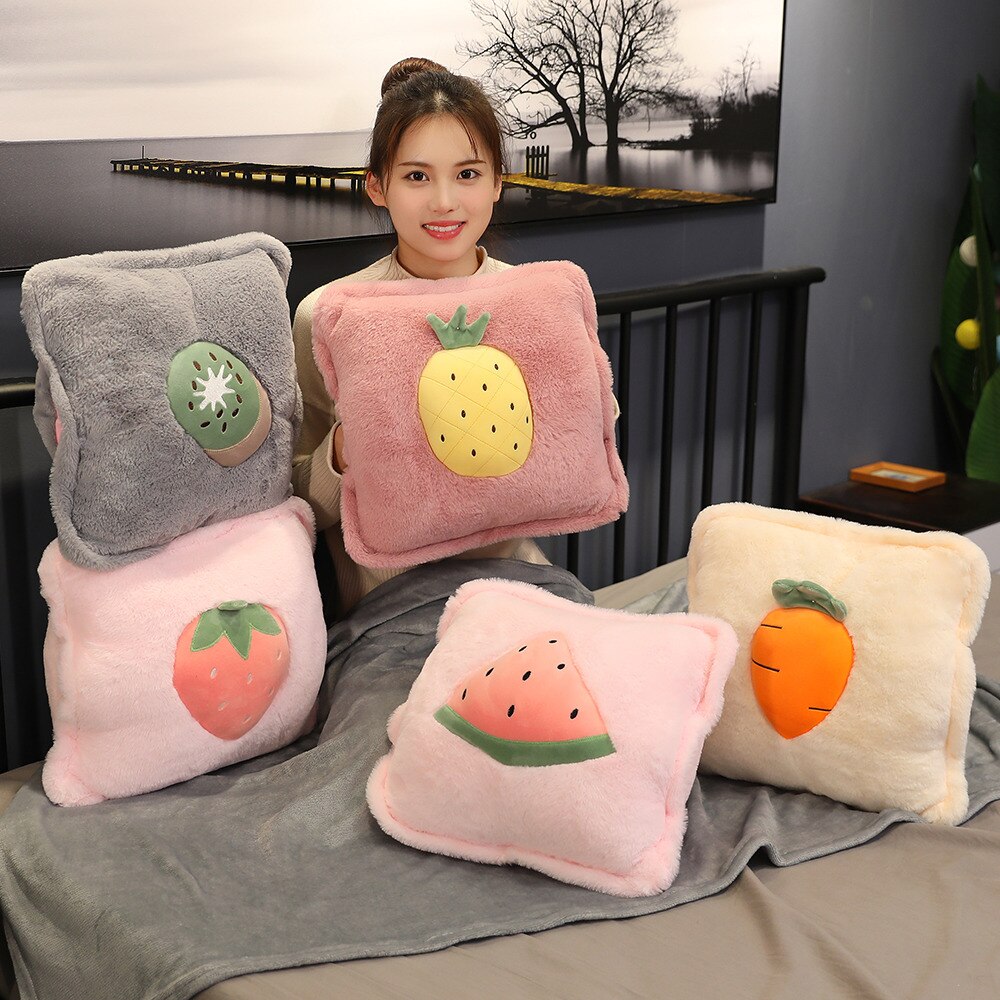 Adorable oreiller en peluche en forme de fruit, carotte, légume, couverture douce 3 in en 1 , kawaii, chaud pour les filles, amoureux, zhz