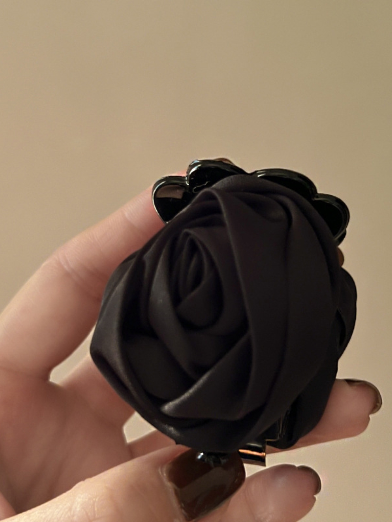 3Stck Rose Blumen Kleine Halteklammer Prämie Sinn Hinterkopf Haargreifer Halbe Krawatte Haarspange Kopfbedeckung Haarschmuck: Schwarz