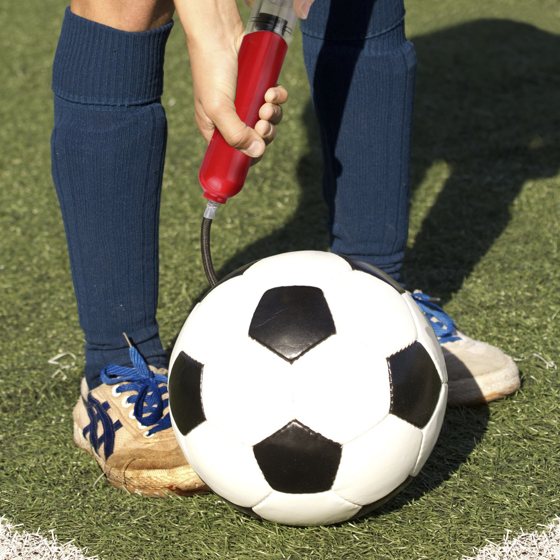 Mini Hand Luchtpomp Outdoor Sport Voetbal Basketbal Ball Opblazen Draagbare Pomp Voor Bal Plastic Opblaasbare Bal Luchtpomp