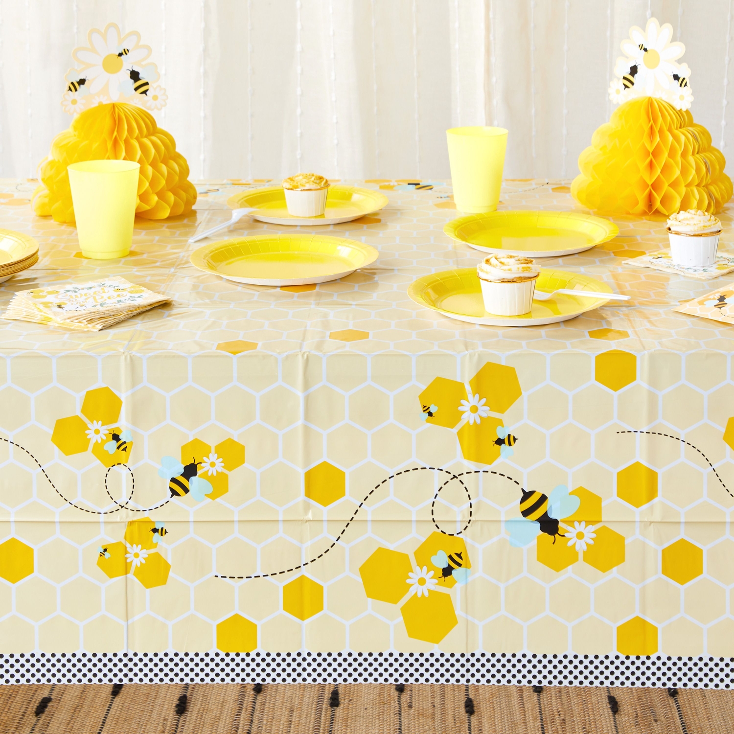 Cute Bumble Bee Honey Bee Party Decorations Cake Topper Banner Balloons Tablecloth For Kids Happy Birthday Party Supplies Decors