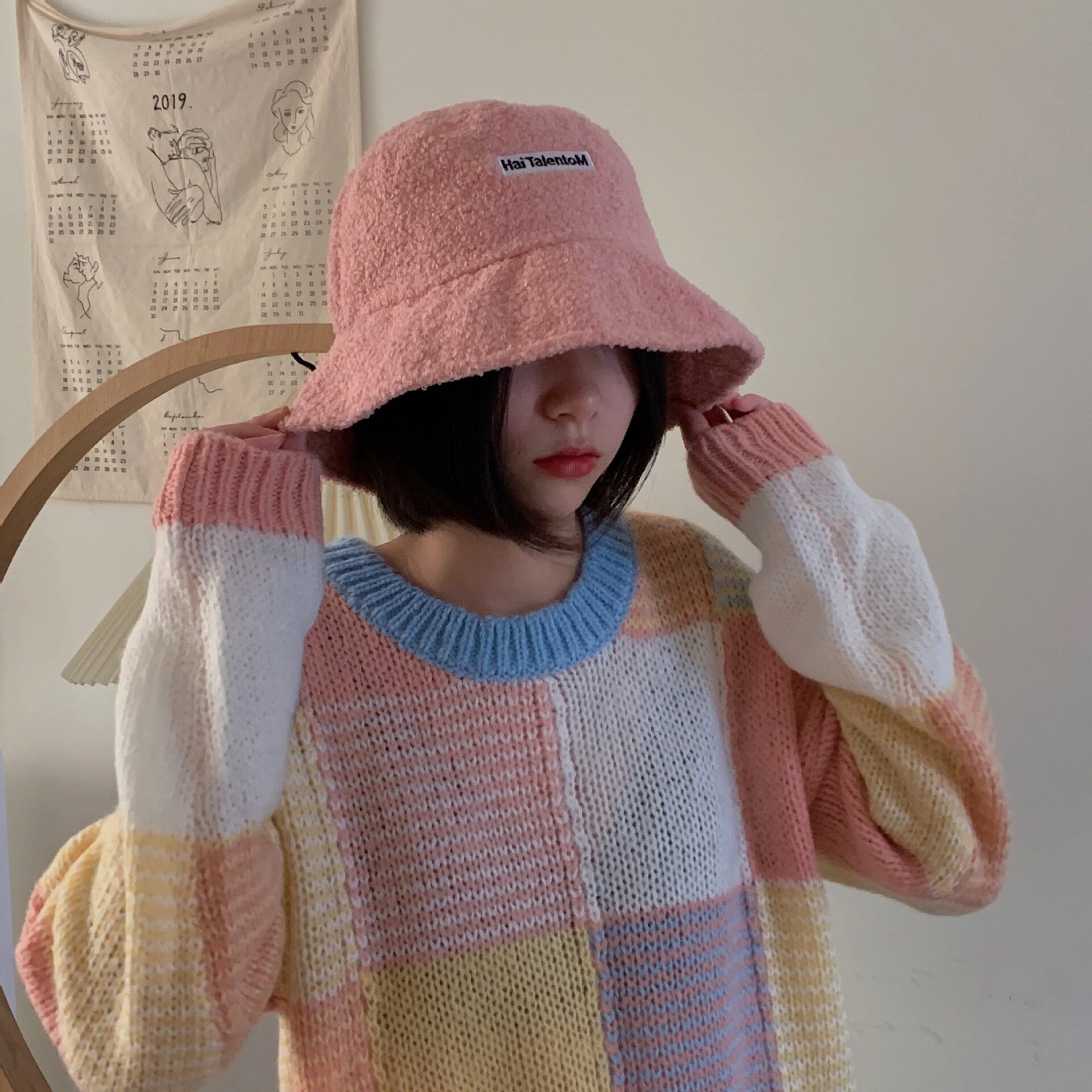 Sombrero de pescador de Cachemira para mujer, gorro redondo cálido de , de felpa de piel sintética, Retro, con letras estampadas, para invierno: Verde
