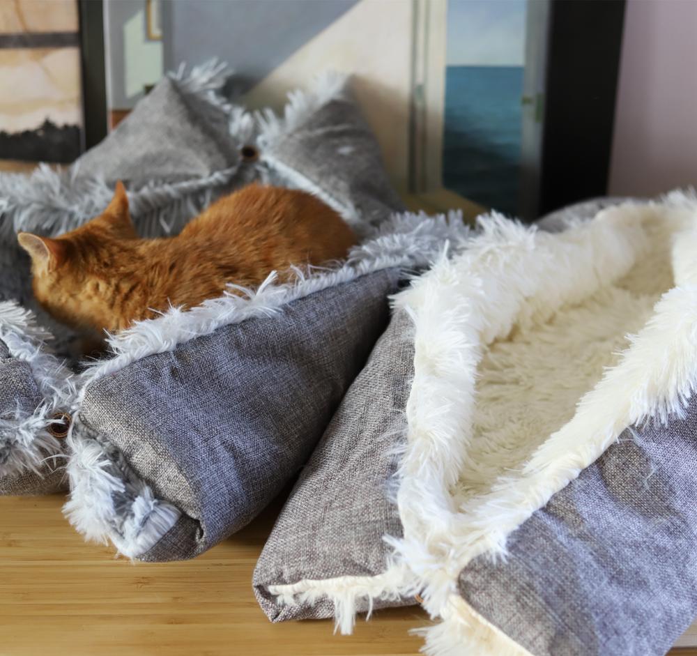 Cama de Gato de doble uso, nido de gato para invierno y verano, lado peludo para invierno, voltear hacia un lado no peludo para verano