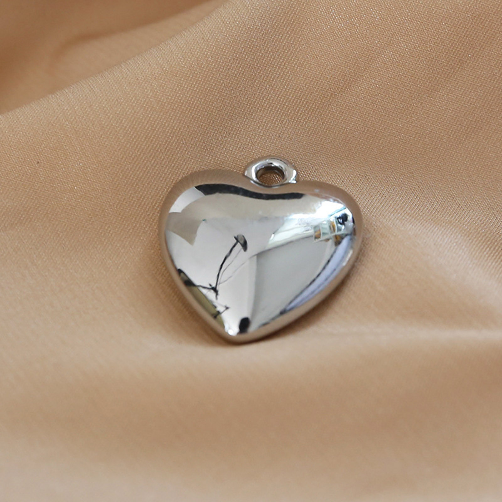 Dijes minimalistas 3D de corazón, colgante de resina de bola de corazón de melocotón chapado brillante para bricolaje, pendientes, collar, fabricación de joyas de , 5 piezas: Chapado en cobre envejecido