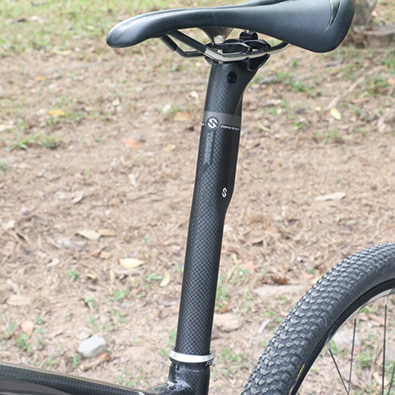 TOSEEK Bicycle Mountain Bike tige de selle Accessoires de vélo ultra-légers haute dureté tige de selle de vélo en carbone