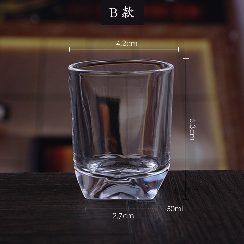 Hoog glas, kogelbeker, klein sterk glas, witte wijn, glazen beker met dikke bodem, bierglas, whiskyglas, wijnglazen: B