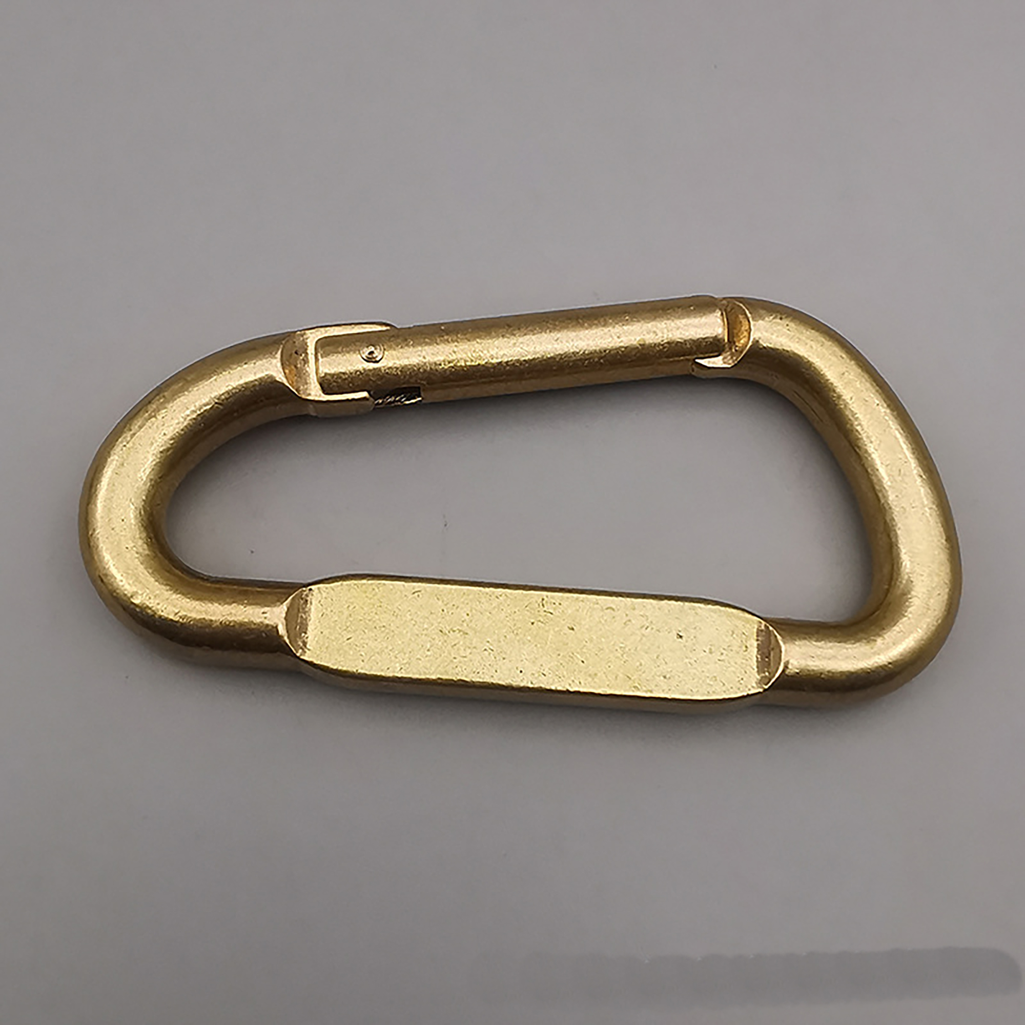 Extra grote 3 inch massief messing eenvoudige D ovale veerbelasting snap karabijnhaak sleutelhangers haken clip portemonnee schouderriem EDC FOB auto