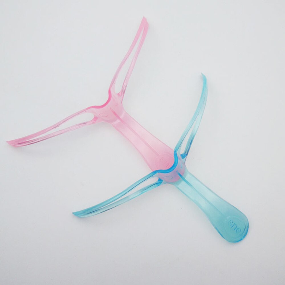 Modèle de pochoir réutilisable façonnage d'artefact muguet aide à maquillage outils de beauté (couleur aléatoire)