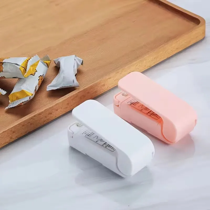 Mini värmepåseförslutningsmaskin hushållsmanuell värmeförslutare kökstillbehör bärbar termisk plastförpackningsmaskin påsförslutning