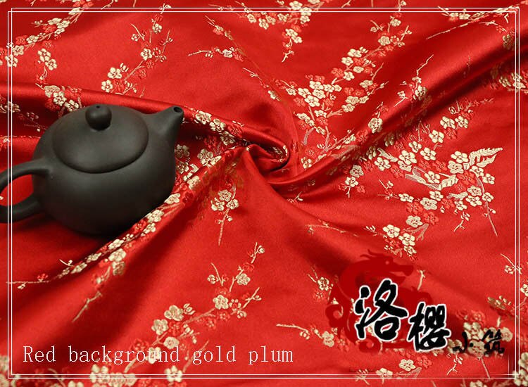 Tyk kinesisk damask kostume kjole kapper qipao tøj kimono satin blomme jacquard brokade stoffer: Guldblomme og rød