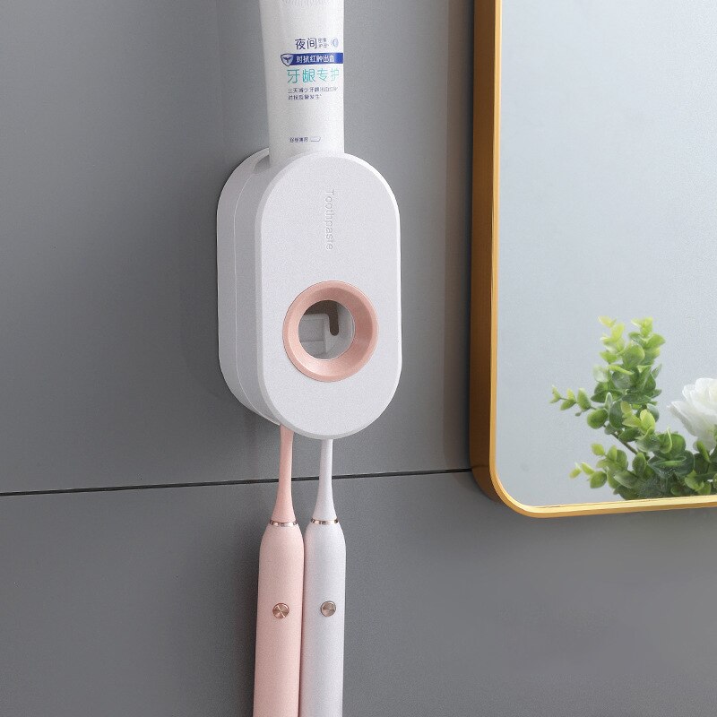 Guret vægmonteret tandpastaeklemme til tilbehør til badeværelset automatisk tandpasta dispenser tandbørsteholder aftagelig hylde: Et stykke tid