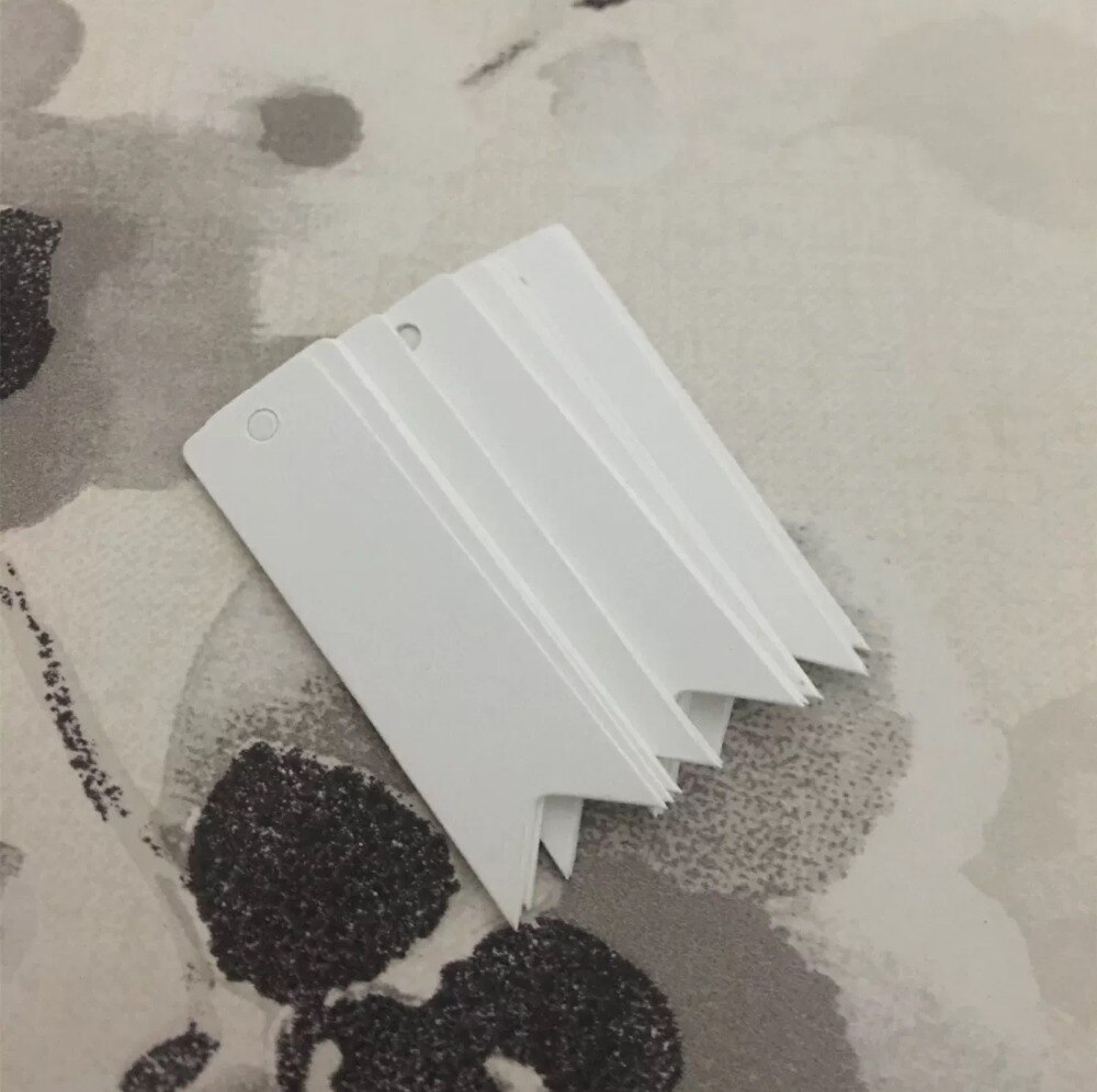 Lote de etiquetas de papel Kraft para manualidades, Mini etiqueta de comida artesanal, de color marrón, cuerdas para tarjetas de boda de 7x2cm, 100 unidades: white